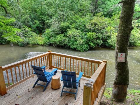 279 S Riverview Ellijay GA 30536