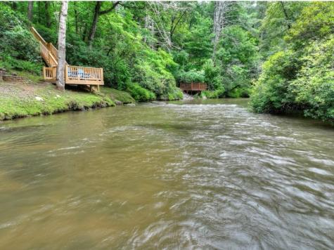 279 S Riverview Ellijay GA 30536