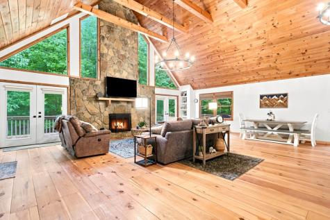 314 Northcutt Road/hwy 515 Ellijay GA 30540