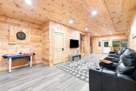 314 Northcutt Road/hwy 515 Ellijay GA 30540