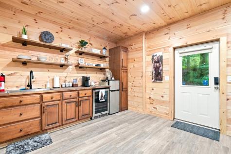 314 Northcutt Road/hwy 515 Ellijay GA 30540