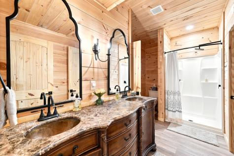 314 Northcutt Road/hwy 515 Ellijay GA 30540