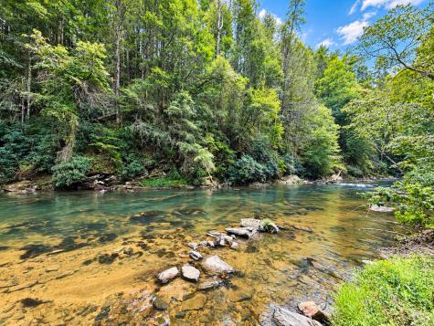 525 Gallery Court Ellijay GA 30540