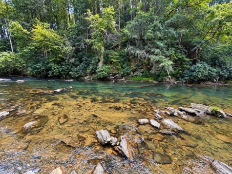 525 Gallery Court Ellijay GA 30540