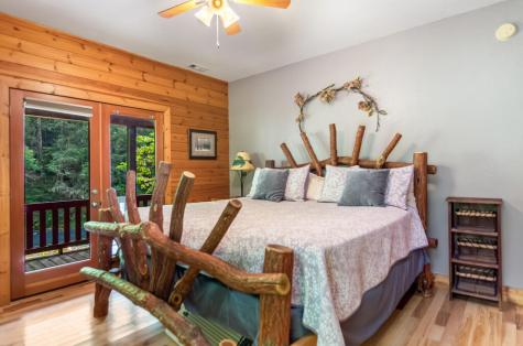 525 Gallery Court Ellijay GA 30540
