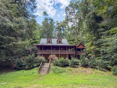 525 Gallery Court Ellijay GA 30540