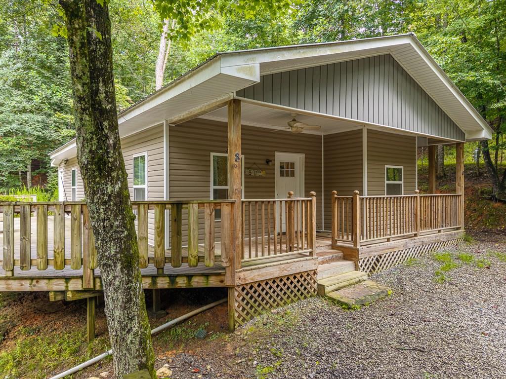 8 17th Street Ellijay GA 30540