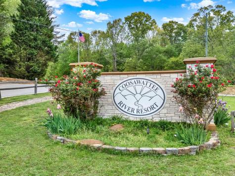 8 17th Street Ellijay GA 30540