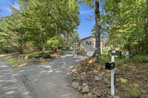 5111 Summerwood Lane Young Harris GA 30582