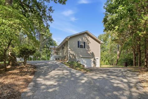5111 Summerwood Lane Young Harris GA 30582