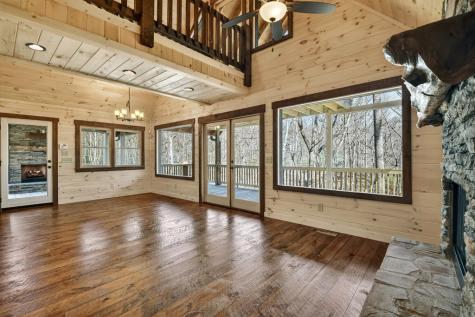 811 Mangums Trail Blue Ridge GA 30513