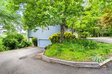 5686 Pine Crest Road Young Harris GA 30582
