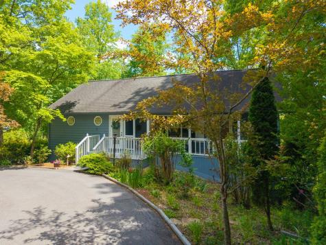 5686 Pine Crest Road Young Harris GA 30582