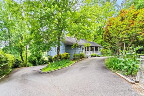 5686 Pine Crest Road Young Harris GA 30582
