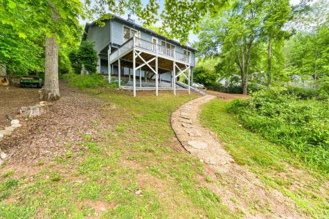 5686 Pine Crest Road Young Harris GA 30582