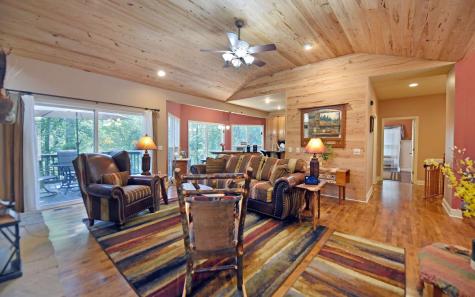 4819 Itsey Trail Hiawassee GA 30546