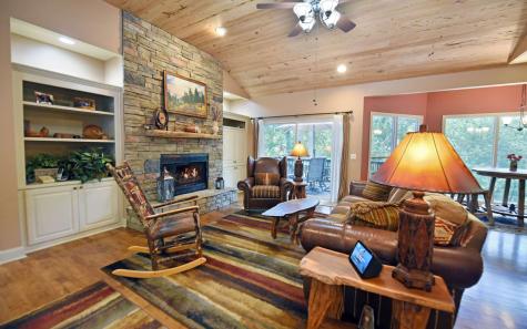 4819 Itsey Trail Hiawassee GA 30546