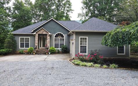 4819 Itsey Trail Hiawassee GA 30546