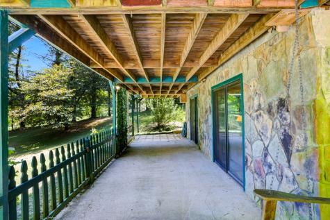 322 Hall Road Warne NC 28909