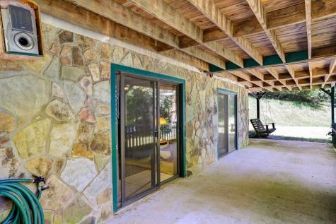 322 Hall Road Warne NC 28909