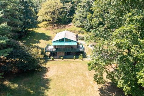 322 Hall Road Warne NC 28909