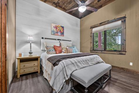 955 Old Toccoa Loop Mineral Bluff GA 30559