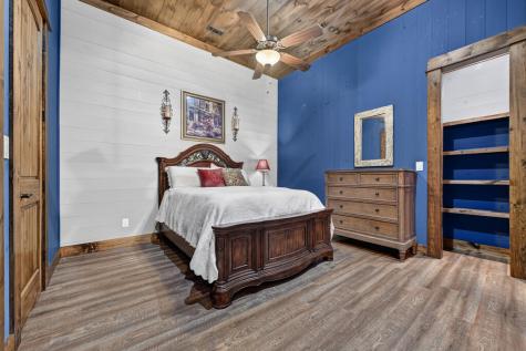 955 Old Toccoa Loop Mineral Bluff GA 30559
