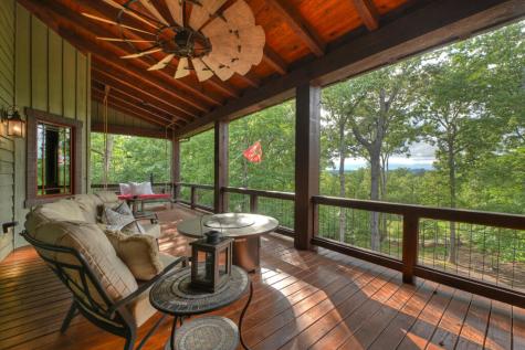 955 Old Toccoa Loop Mineral Bluff GA 30559