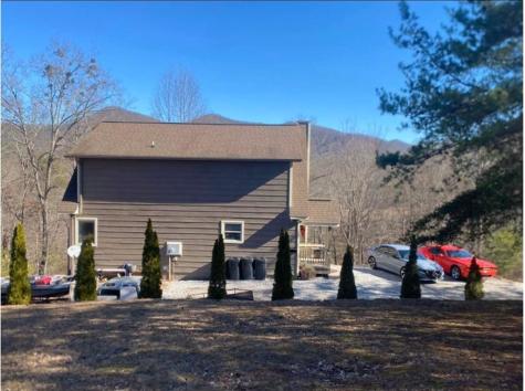 62 Hood Acres Road Young Harris GA 30582