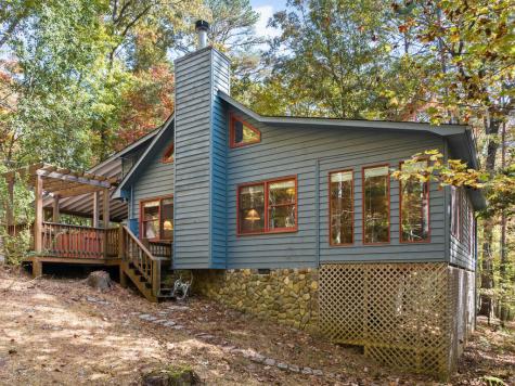 22 Mangums Trail Blue Ridge GA 30513