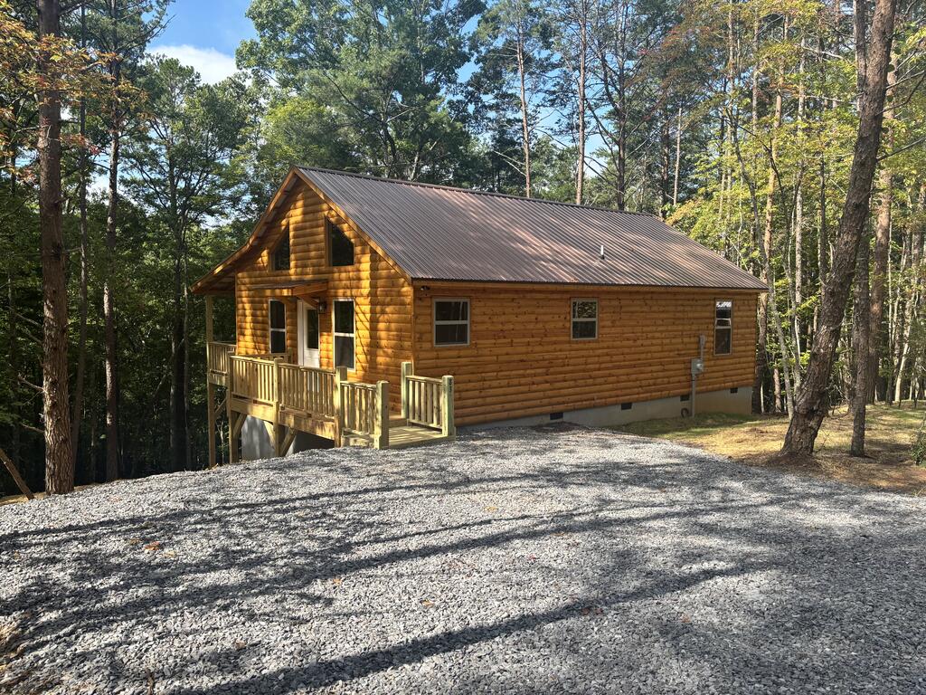 83 Noelle's Pass Murphy NC 28906