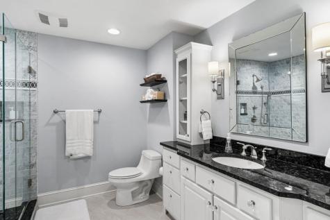 414 Mccracken Point Hayesville NC 28904