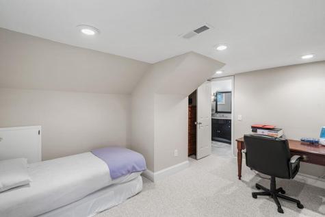 414 Mccracken Point Hayesville NC 28904