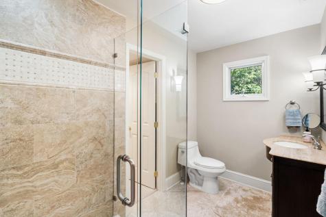 414 Mccracken Point Hayesville NC 28904