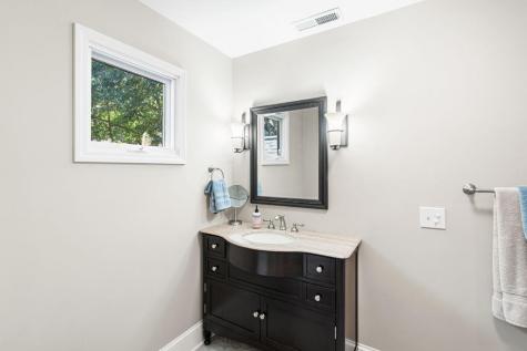 414 Mccracken Point Hayesville NC 28904