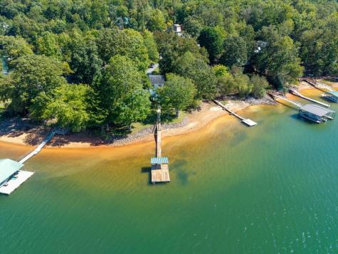 414 Mccracken Point Hayesville NC 28904