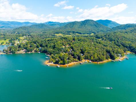 414 Mccracken Point Hayesville NC 28904
