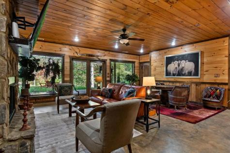 50 W Shalom Court Blue Ridge GA 30513