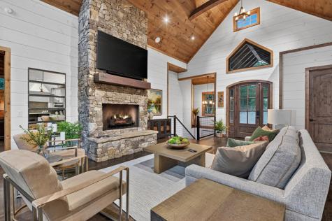 66 Rome Point Blue Ridge GA 30513