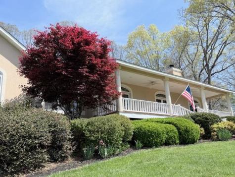 174 Oak Lane Blairsville GA 30512