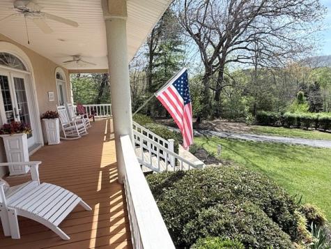 174 Oak Lane Blairsville GA 30512