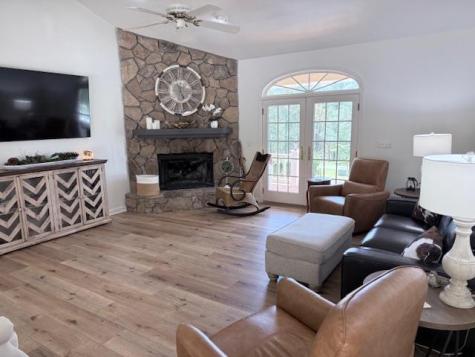 174 Oak Lane Blairsville GA 30512