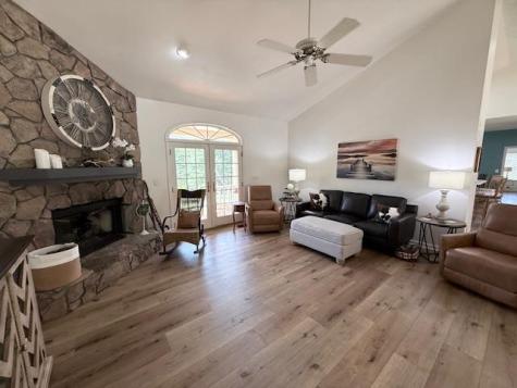 174 Oak Lane Blairsville GA 30512
