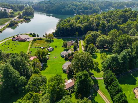 86 Ledford Chapel Way Hayesville NC 28904