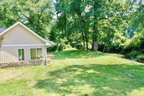6389 Old Hwy 64 W Warne NC 28909