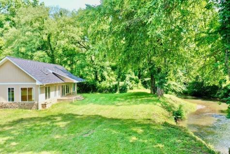 6389 Old Hwy 64 W Warne NC 28909