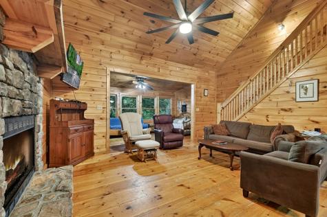 550 Hillsdale Drive Ellijay GA 30540