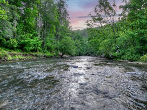 550 Hillsdale Drive Ellijay GA 30540
