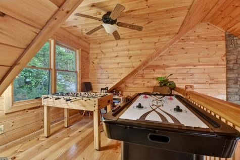550 Hillsdale Drive Ellijay GA 30540