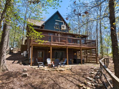 236 Logan Drive Mineral Bluff GA 30559